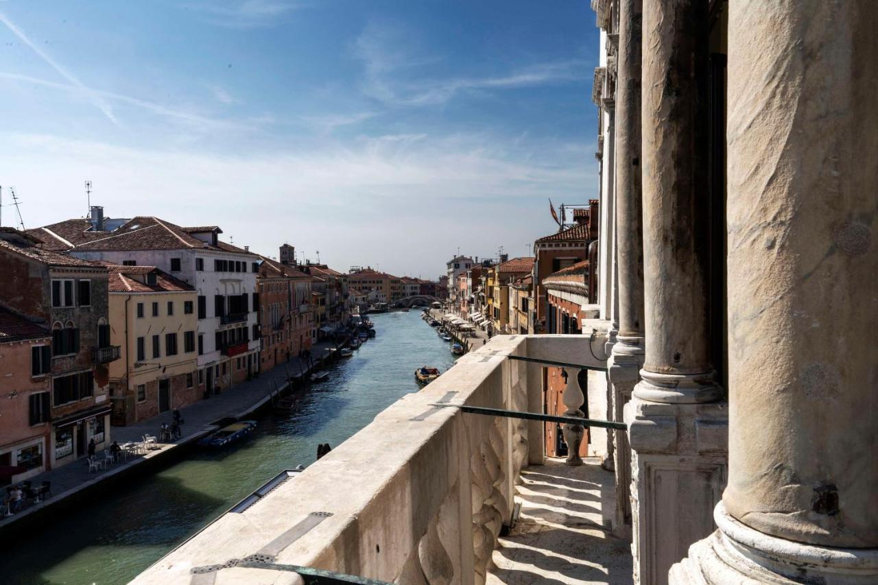 Radisson Collection Hotel, Palazzo Nani Venice Luaran gambar The Canal Vena