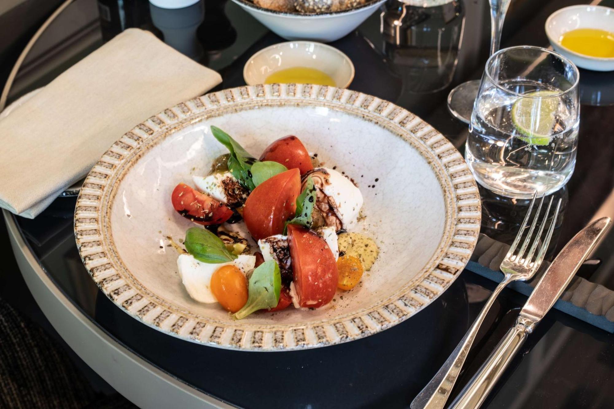 Radisson Collection Hotel, Palazzo Nani Venice Luaran gambar Caprese salad